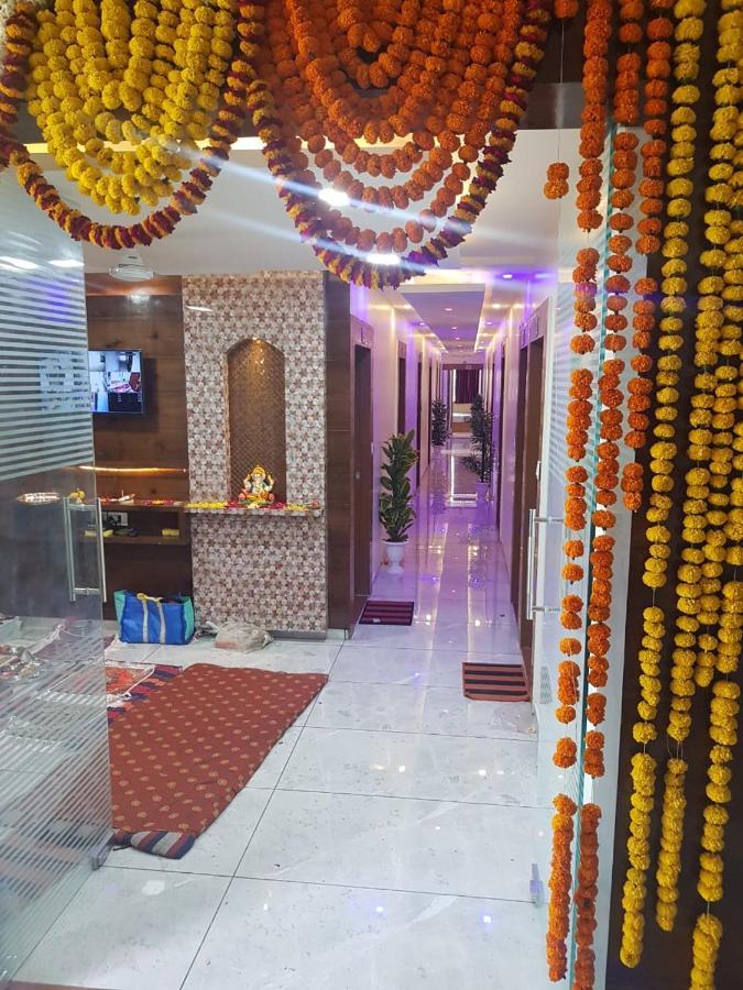 Hotel Dreamland Vadodara Exterior photo